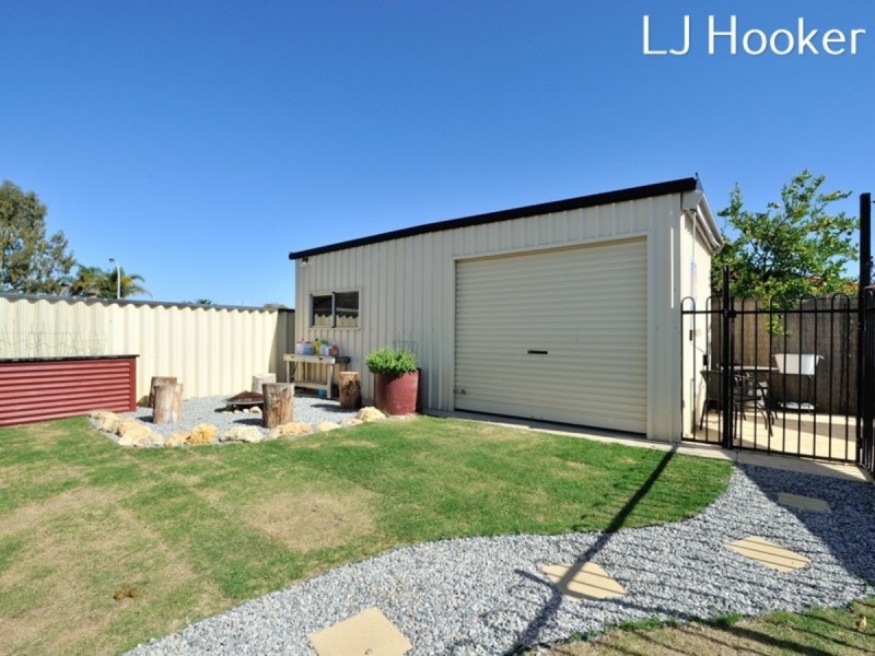 3 Bayonne Gardens, Port Kennedy WA 6172