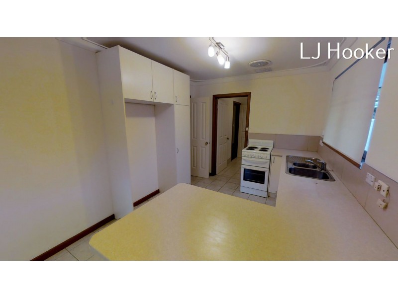 40 Axminster Street, Warnbro WA 6169