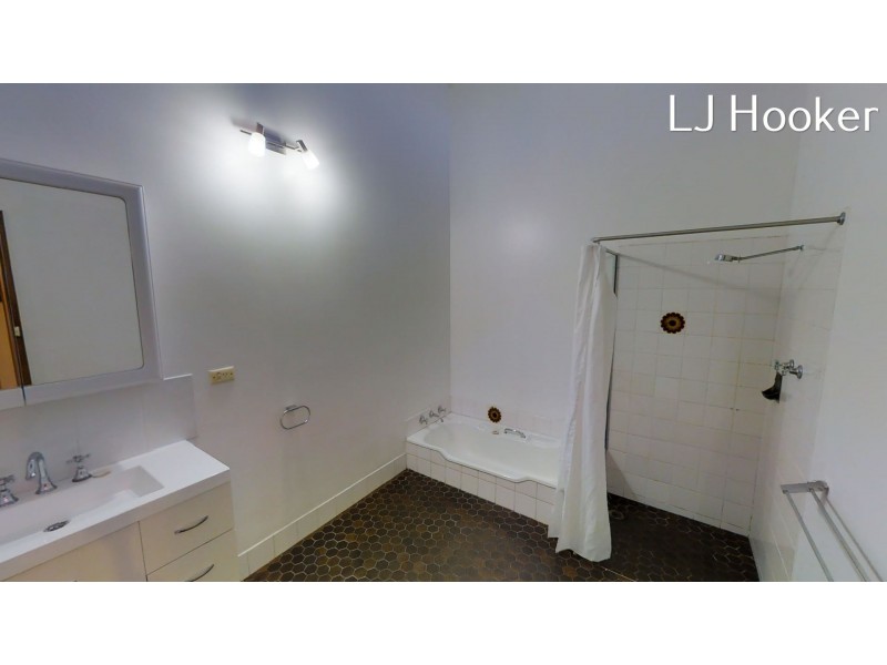 40 Axminster Street, Warnbro WA 6169