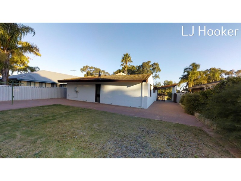 40 Axminster Street, Warnbro WA 6169