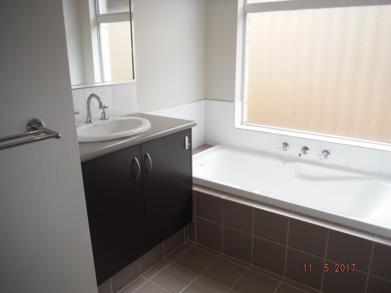 27 Kumarina Drive, Secret Harbour WA 6173