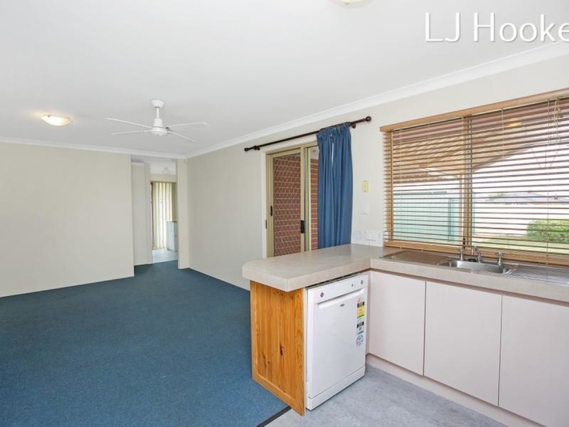 37 Mayflower Close, Port Kennedy WA 6172