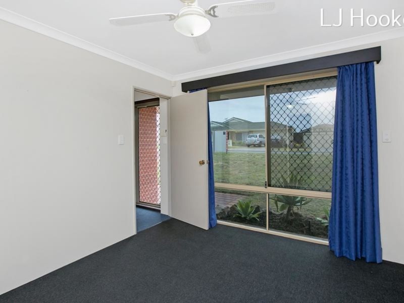 37 Mayflower Close, Port Kennedy WA 6172