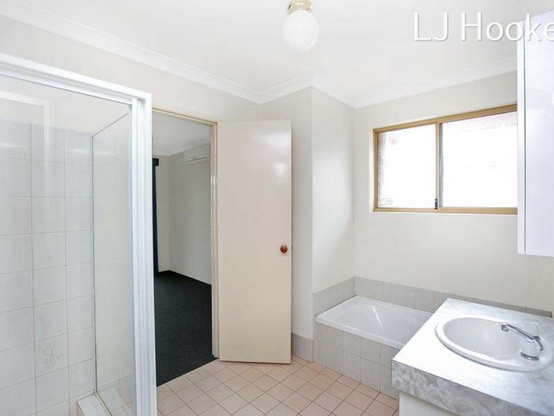 37 Mayflower Close, Port Kennedy WA 6172