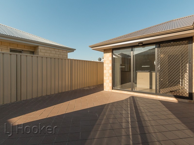 11 Sandy Terrace, Singleton WA 6175