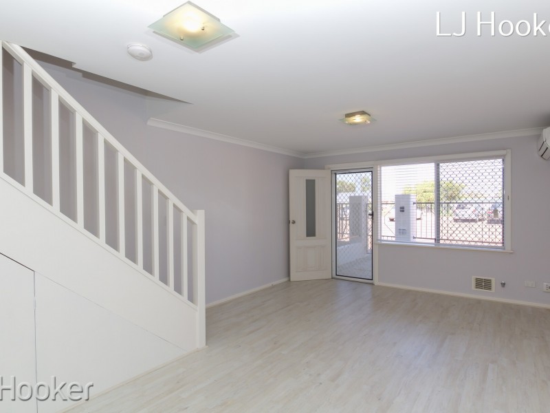 Unit 1/52 Kent Street, Rockingham WA 6168