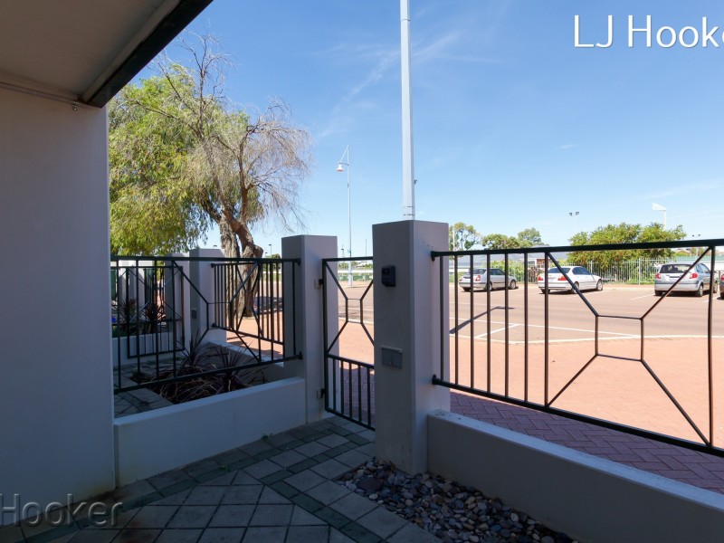 Unit 1/52 Kent Street, Rockingham WA 6168