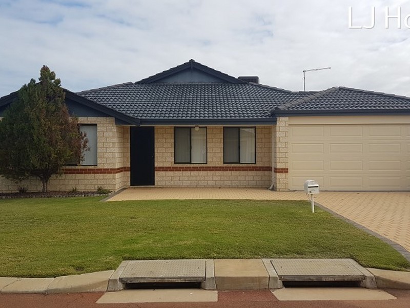 18 Kinsale Bend, Port Kennedy WA 6172