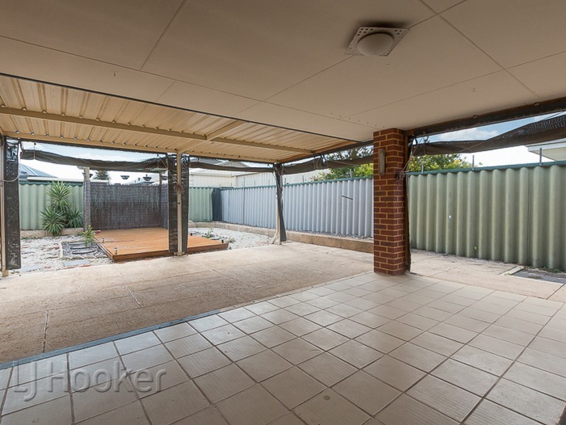 15 Cologne Gardens, Port Kennedy WA 6172