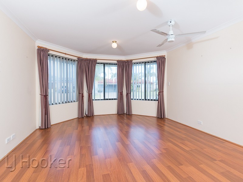15 Cologne Gardens, Port Kennedy WA 6172