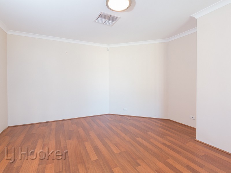 15 Cologne Gardens, Port Kennedy WA 6172