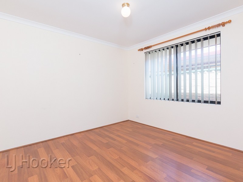 15 Cologne Gardens, Port Kennedy WA 6172