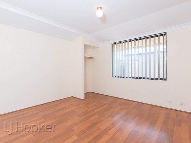 15 Cologne Gardens, Port Kennedy WA 6172