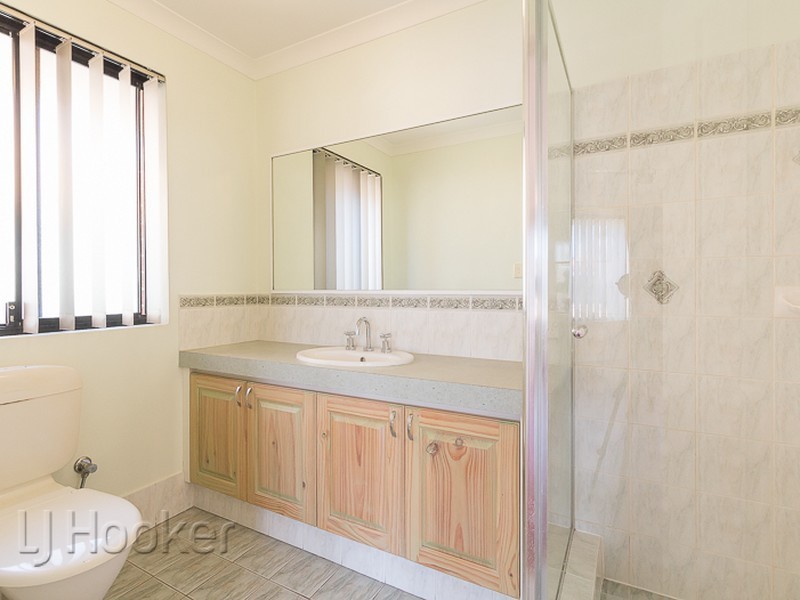 15 Cologne Gardens, Port Kennedy WA 6172