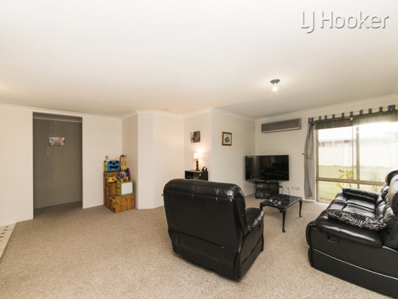 16 Cypress Mews, Warnbro WA 6169