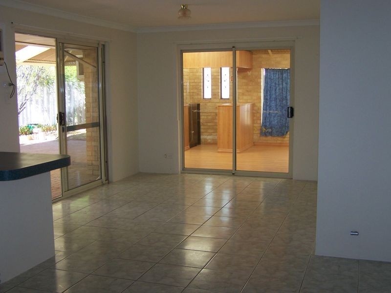 10 Delwood Court, Port Kennedy WA 6172