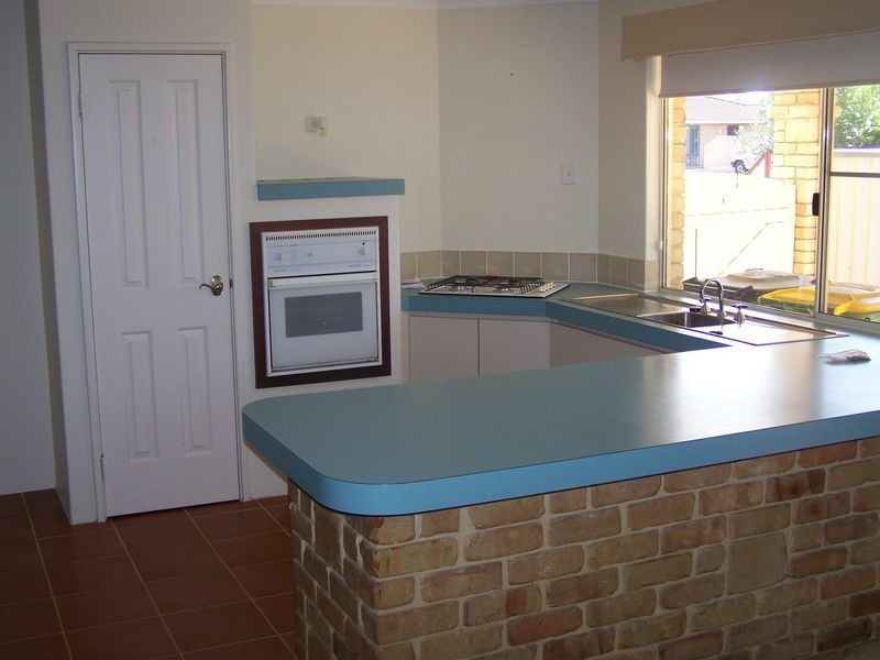 6 Salcombe Way, Warnbro WA 6169