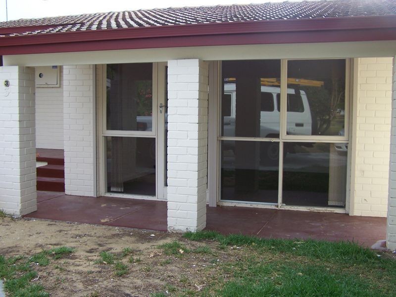 3 Crater Place, Rockingham WA 6168
