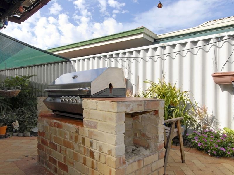 7 Glenelg Close, Warnbro WA 6169