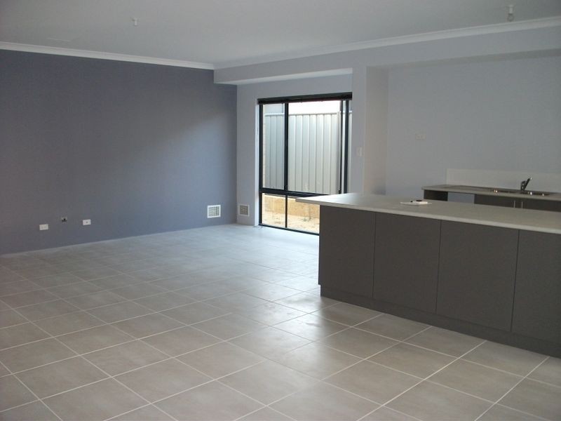 6 Eaton Way, Baldivis WA 6171