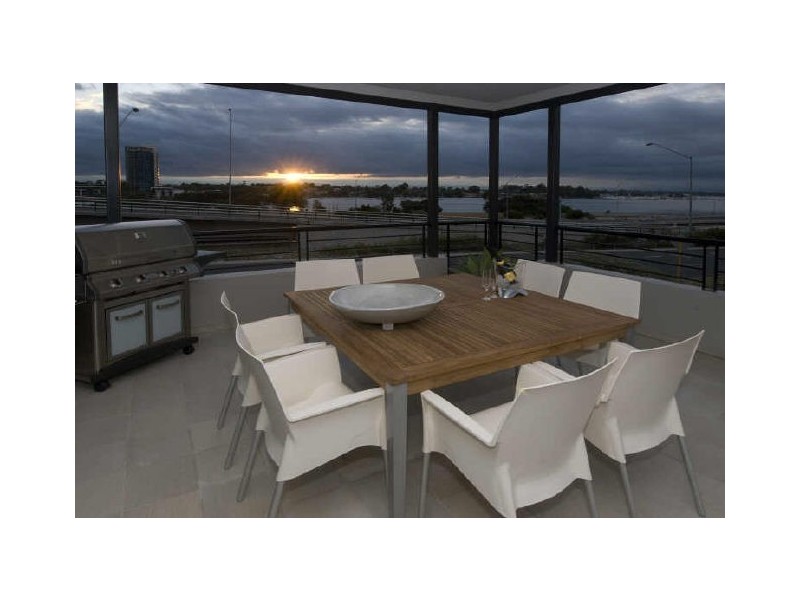 9 Cassey Street, Como WA 6152