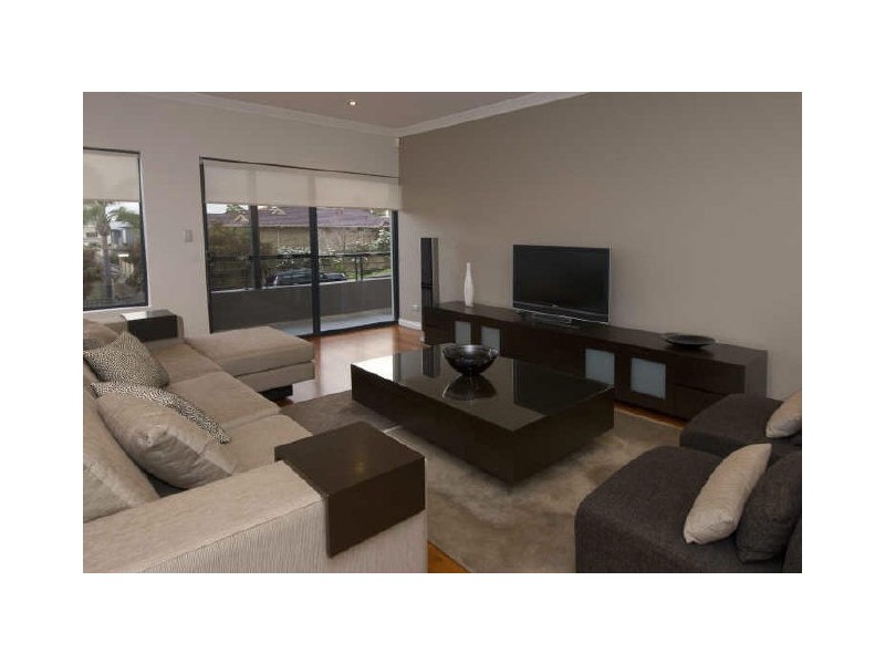 9 Cassey Street, Como WA 6152