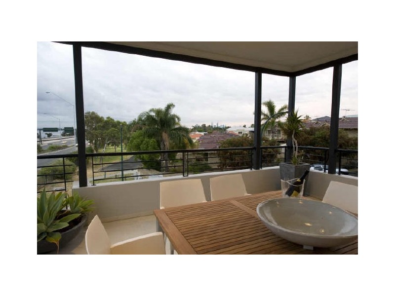 9 Cassey Street, Como WA 6152