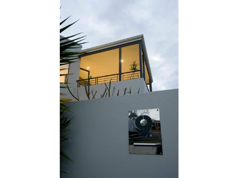 9 Cassey Street, Como WA 6152