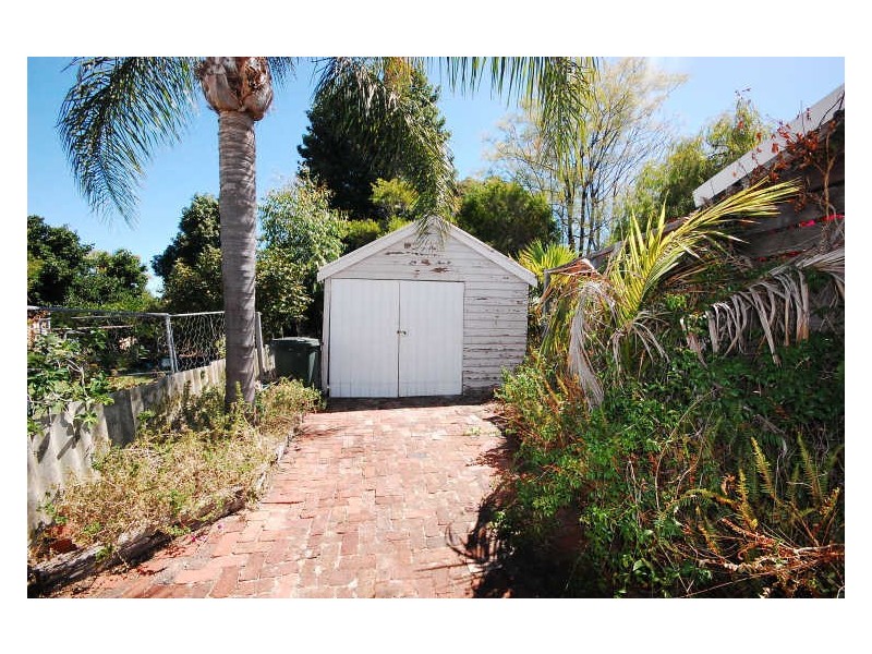 89 Kitchener Avenue, Victoria Park WA 6100