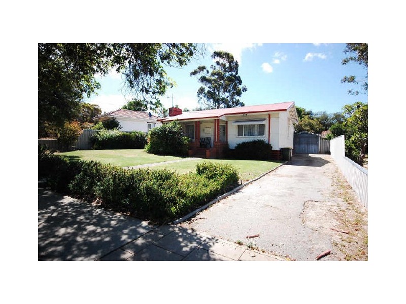 7 Reen Street, St James WA 6102