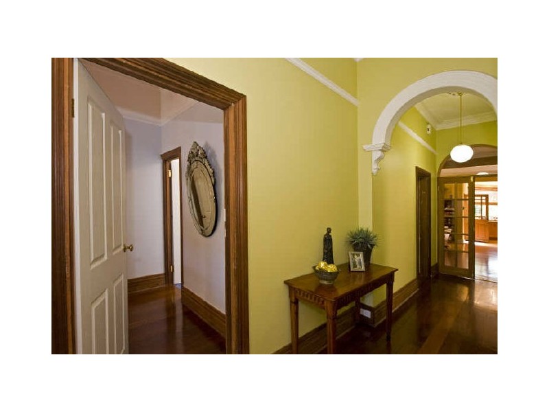 54 Basinghall Street, East Victoria Park WA 6101