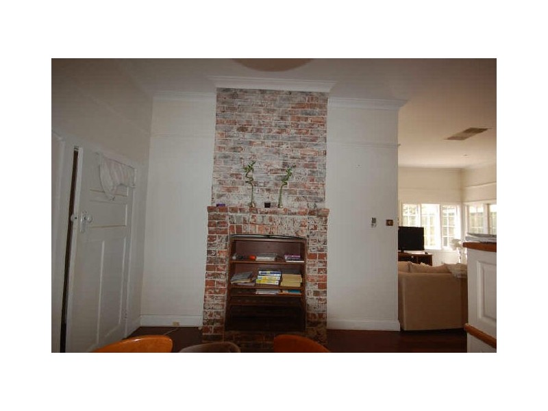 60 Banksia Terrace, Kensington WA 6151