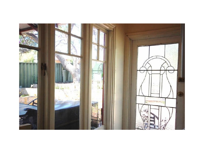 60 Banksia Terrace, Kensington WA 6151