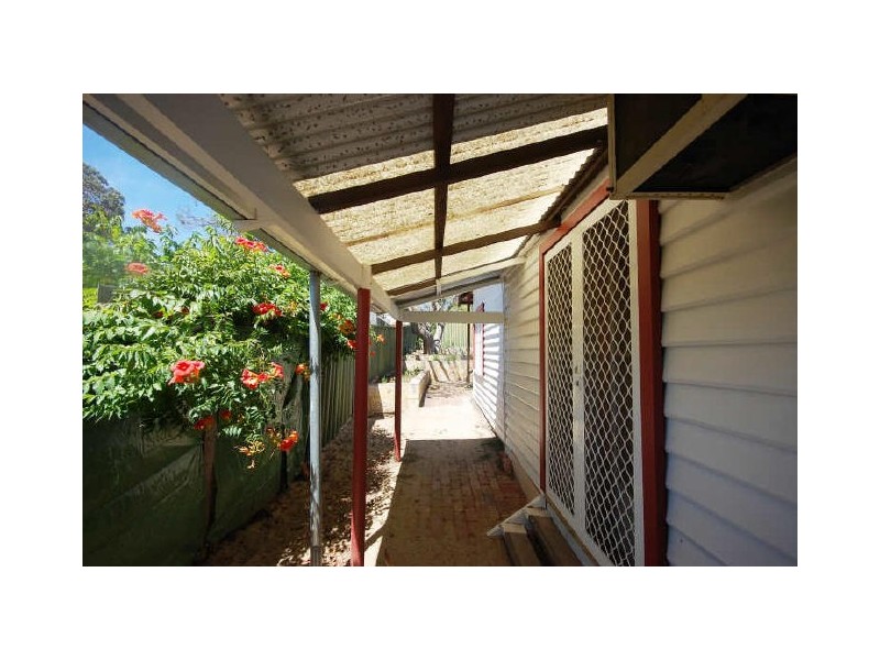 60 Banksia Terrace, Kensington WA 6151