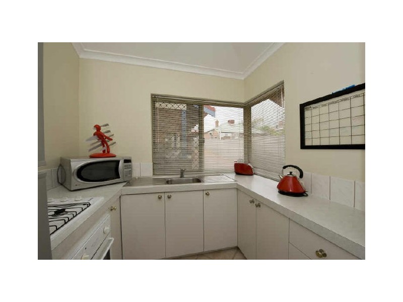 3/75 Kitchener Avenue, Victoria Park WA 6100