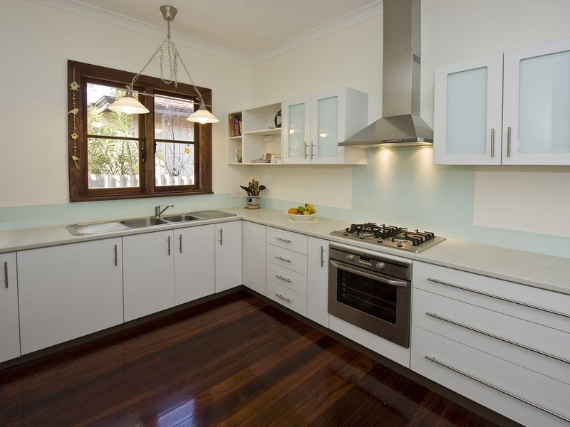 2 Sunbury Road, Victoria Park WA 6100