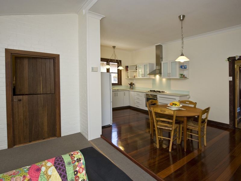 2 Sunbury Road, Victoria Park WA 6100