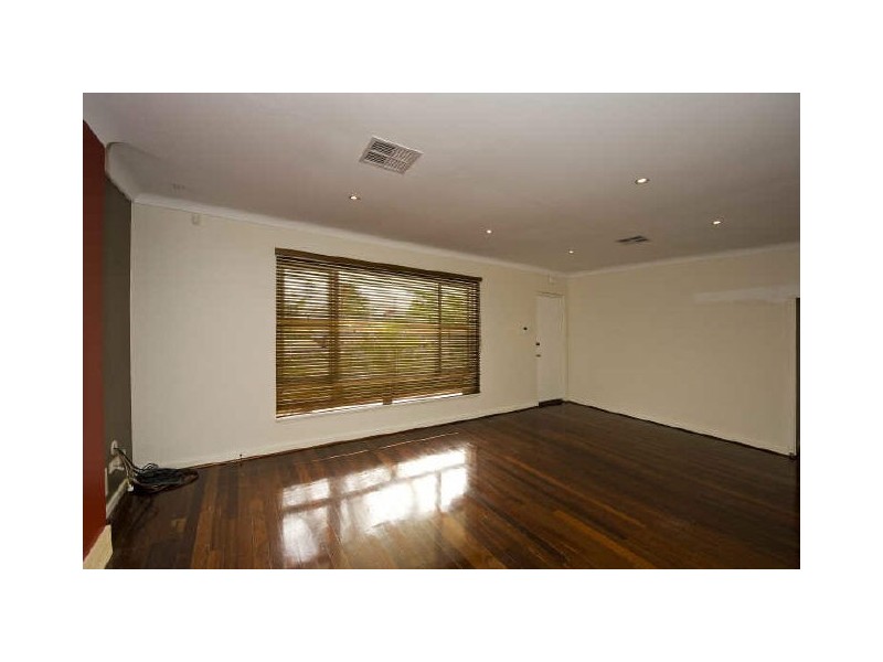 10 Trelion Place, Rivervale WA 6103