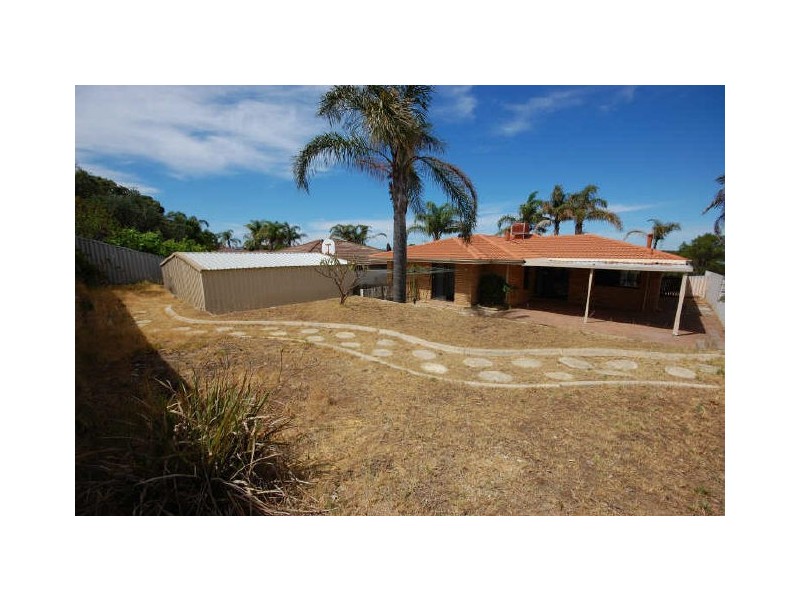 135 Elderberry Drive, South Lake WA 6164