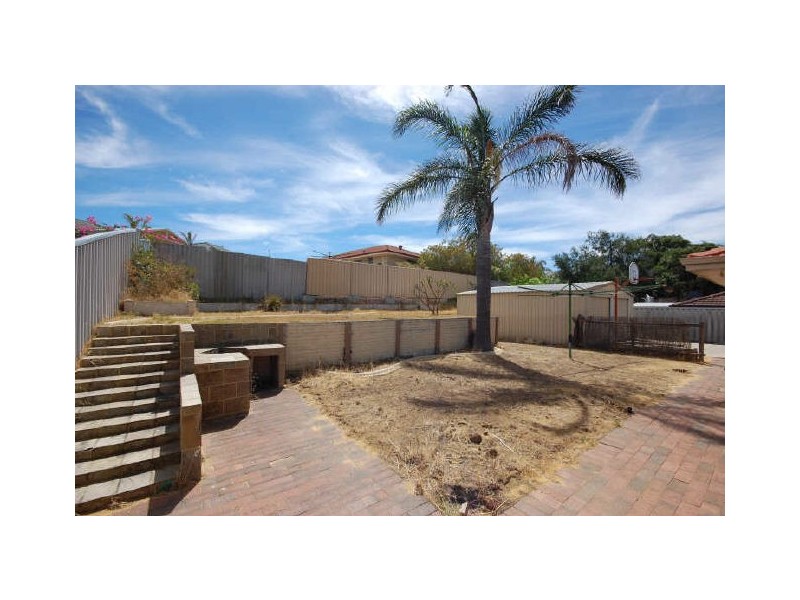 135 Elderberry Drive, South Lake WA 6164