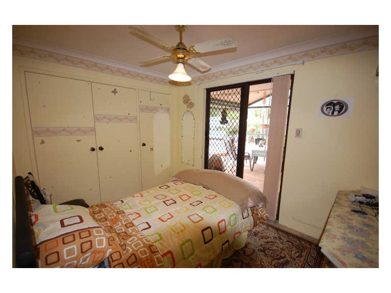 67 Gribble Avenue, Armadale WA 6112