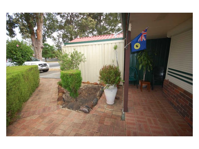 67 Gribble Avenue, Armadale WA 6112