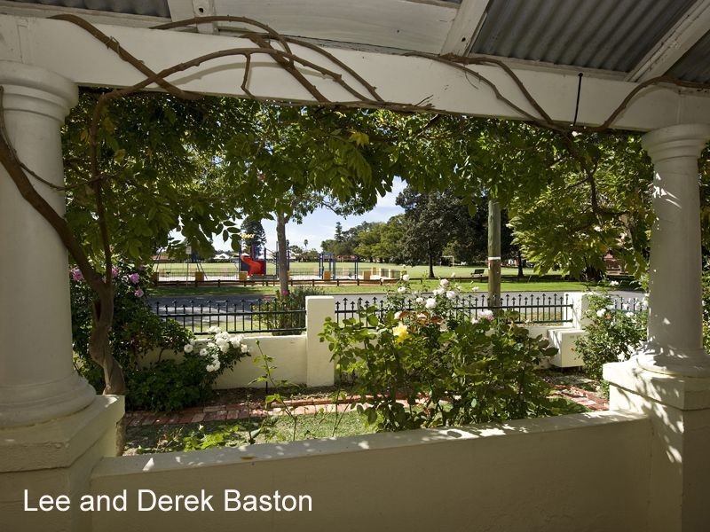 33 Gloucester Street, Victoria Park WA 6100