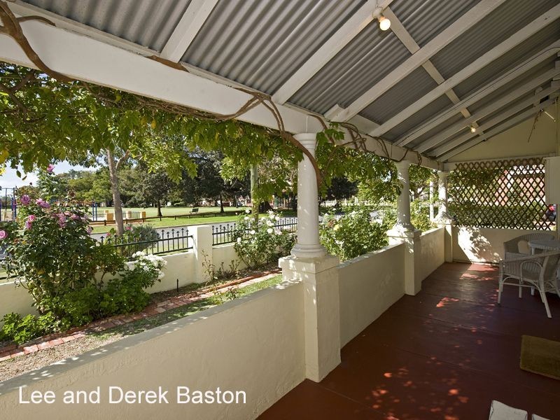 33 Gloucester Street, Victoria Park WA 6100