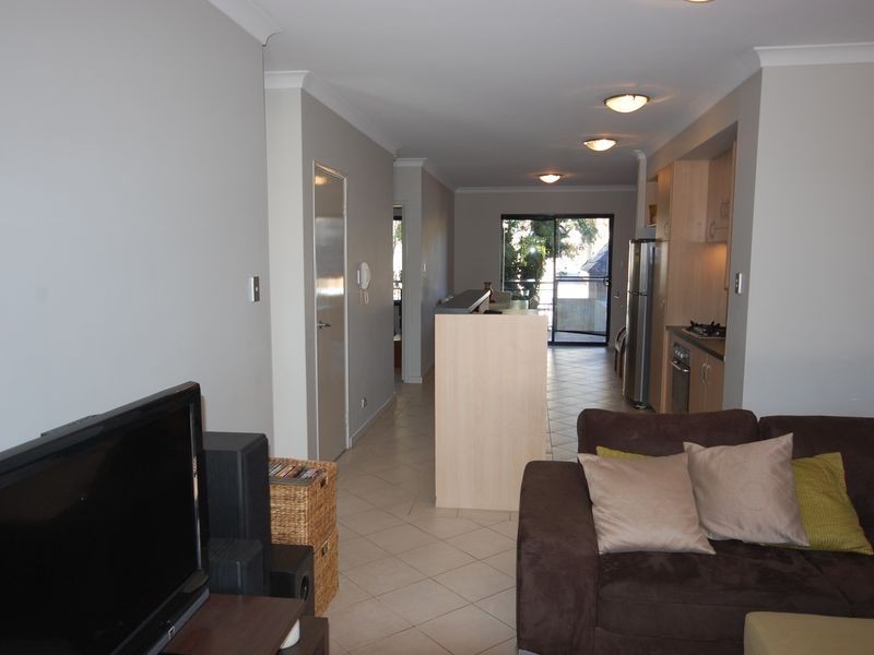 2/25 Hardy Street, South Perth WA 6151