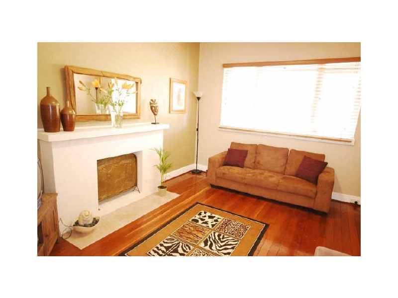 24 Boundary Road, St James WA 6102