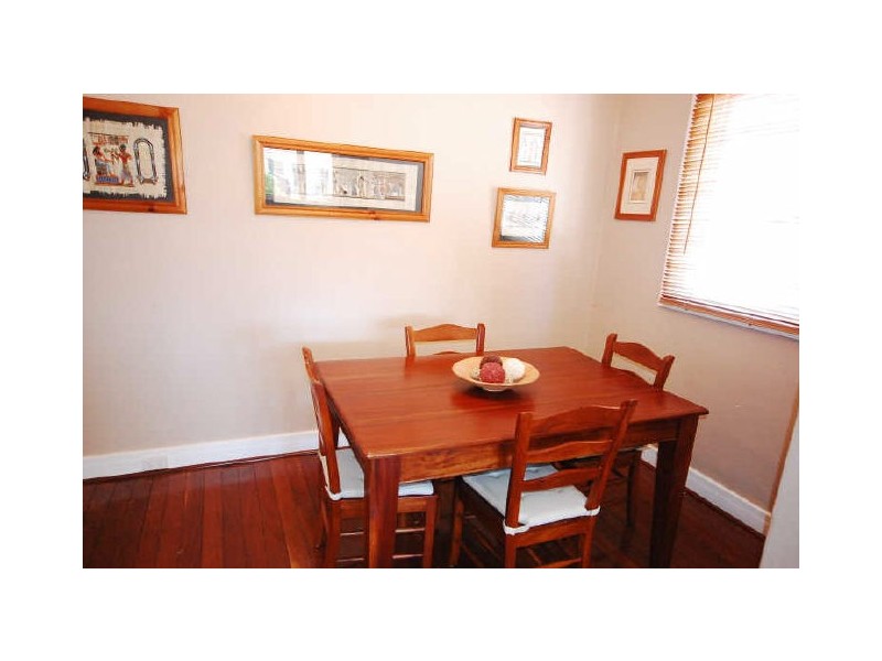 24 Boundary Road, St James WA 6102