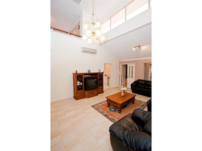 23 Westland Place, Waterford WA 6152