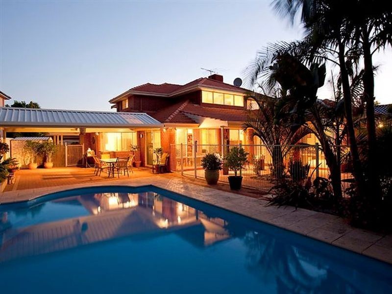 23 Westland Place, Waterford WA 6152