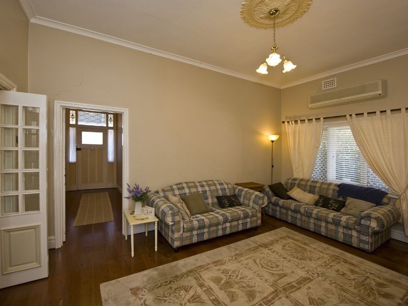 1/207 Shepperton Road, East Victoria Park WA 6101